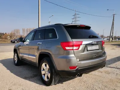 Jeep Grand Cherokee 2013 (miniatűr)