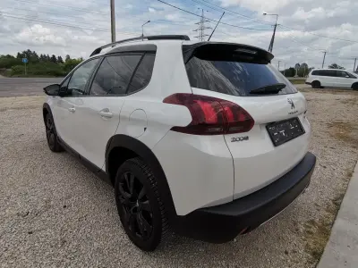 Peugeot 2008 2019 (miniatűr)