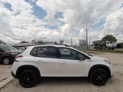 Peugeot 2008 2019 (miniatűr)