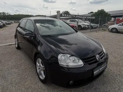 Volkswagen Golf 2005 (miniatűr)