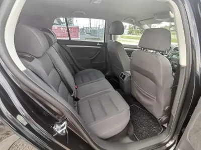 Volkswagen Golf 2005 (miniatűr)