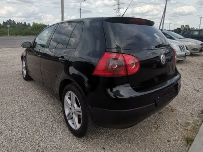 Volkswagen Golf 2005 (miniatűr)