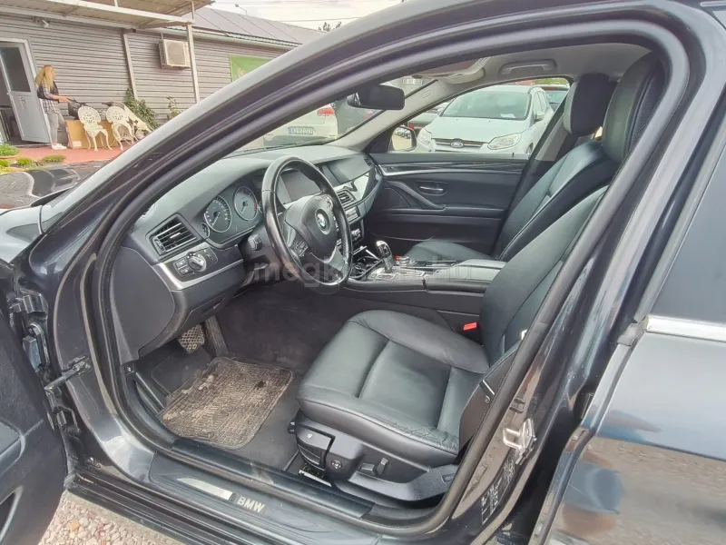 BMW 530 2010