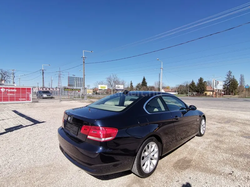 BMW 325 2008