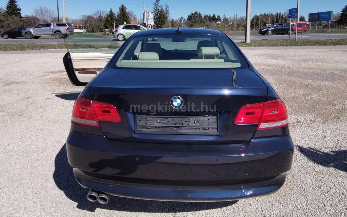 BMW 325 2008