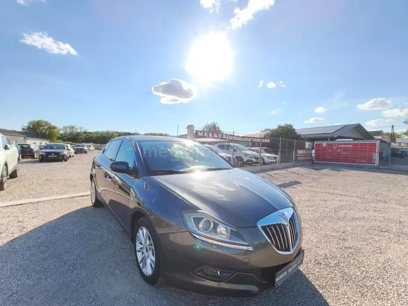 Lancia Delta 2008
