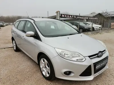 Ford Focus 2013 (miniatűr)