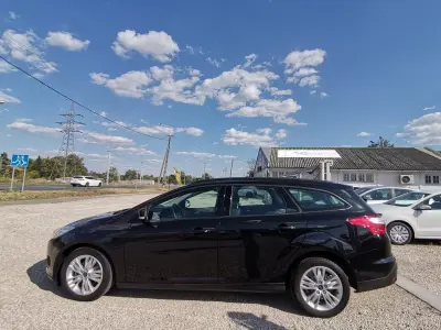 Ford Focus 2012 (miniatűr)