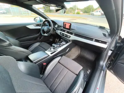Audi A5 2018 (miniatűr)