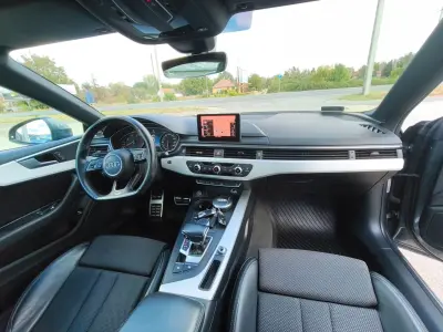 Audi A5 2018 (miniatűr)
