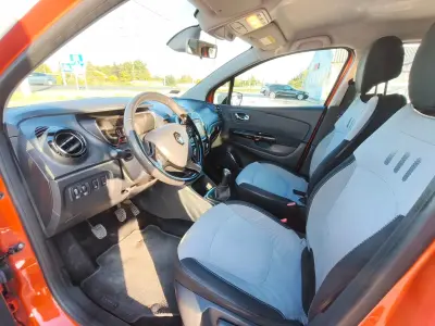 Renault Captur 2015 (miniatűr)