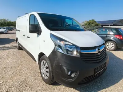 Opel Vivaro 2016 (miniatűr)