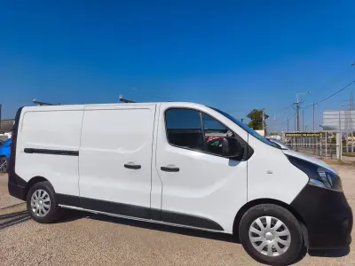 Opel Vivaro 2016 (miniatűr)