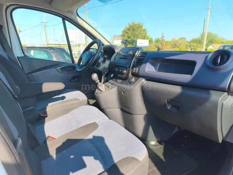 Opel Vivaro 2016