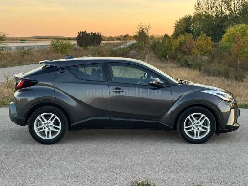 Toyota C-HR 2023