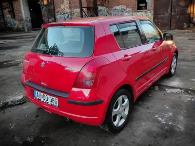 Suzuki Swift 2005 (miniatűr)