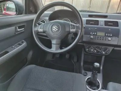 Suzuki Swift 2005 (miniatűr)