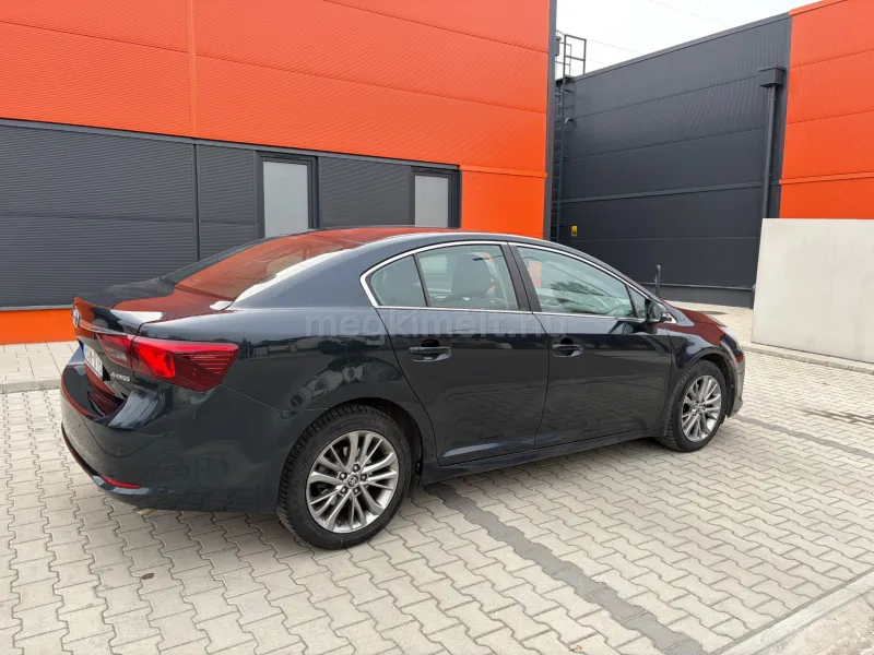 Toyota Avensis 2016