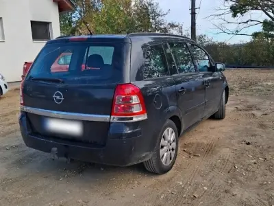 Opel Zafira 2014 (miniatűr)
