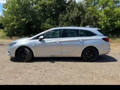 Opel Astra 2017 (miniatűr)