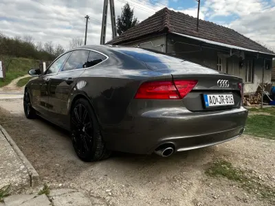 Audi A7 2012 (miniatűr)