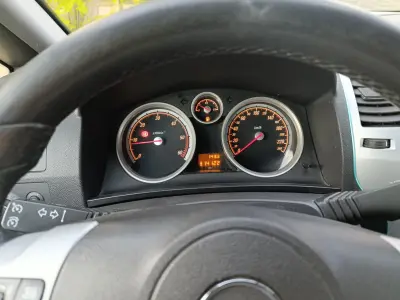 Opel Zafira 2008 (miniatűr)