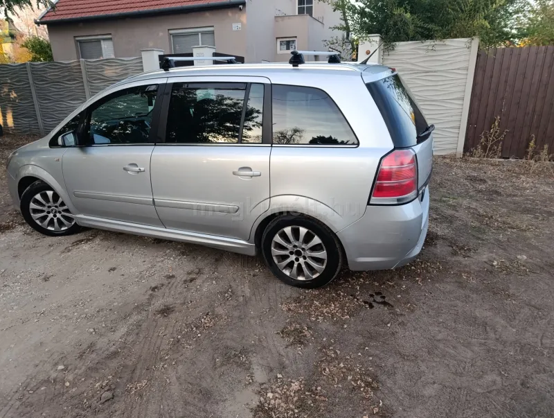 Opel Zafira 2008