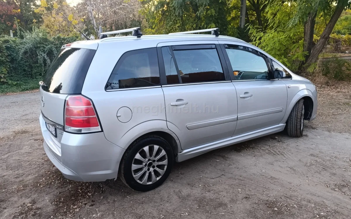 Opel Zafira 2008