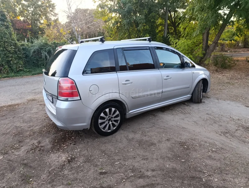 Opel Zafira 2008