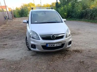 Opel Zafira 2008 (miniatűr)
