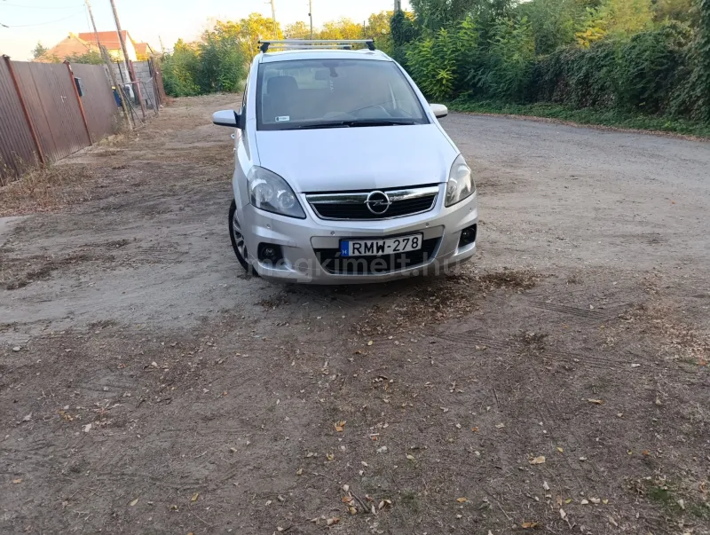 Opel Zafira 2008