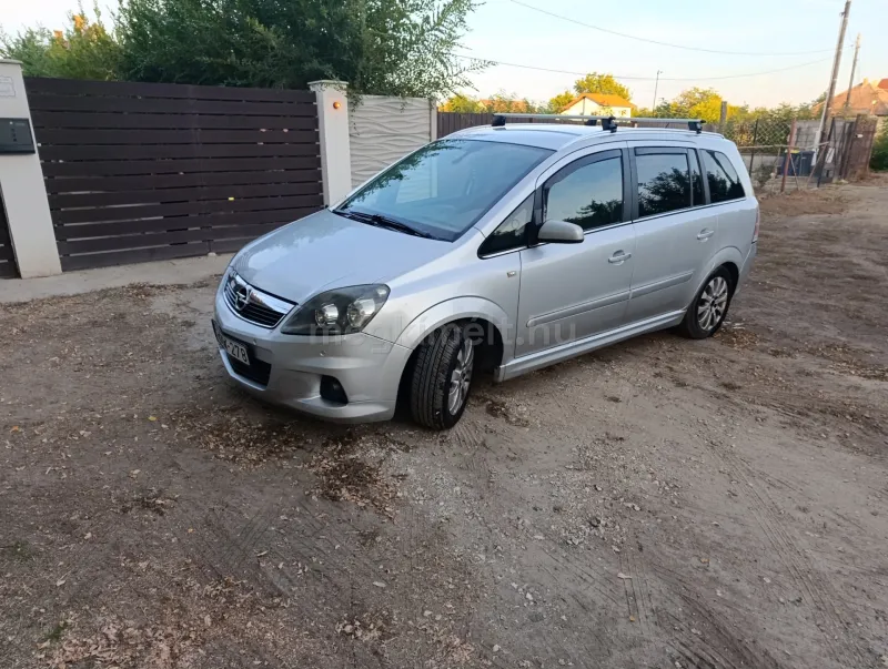 Opel Zafira 2008