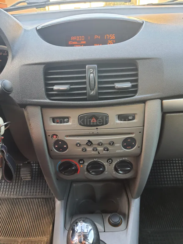 Renault Egyéb 2010