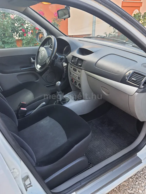 Renault Egyéb 2010