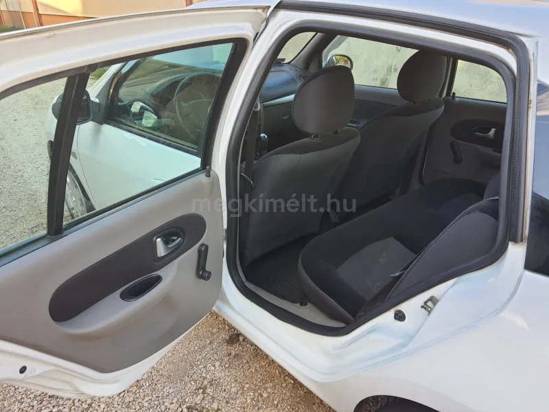 Renault Egyéb 2010