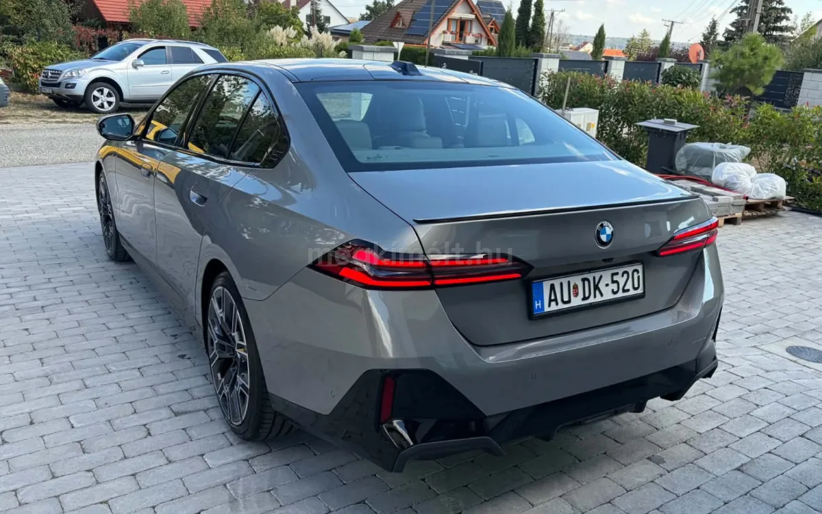 BMW 520 2024