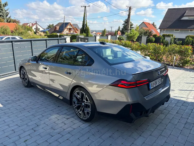 BMW 520 2024