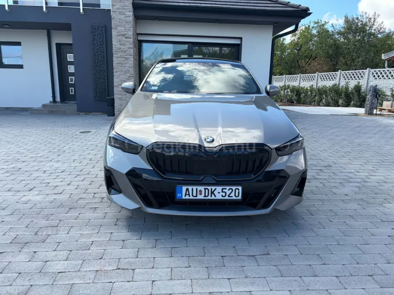 BMW 520 2024