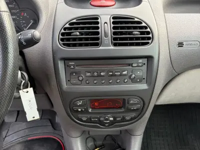 Peugeot 206 2004 (miniatűr)