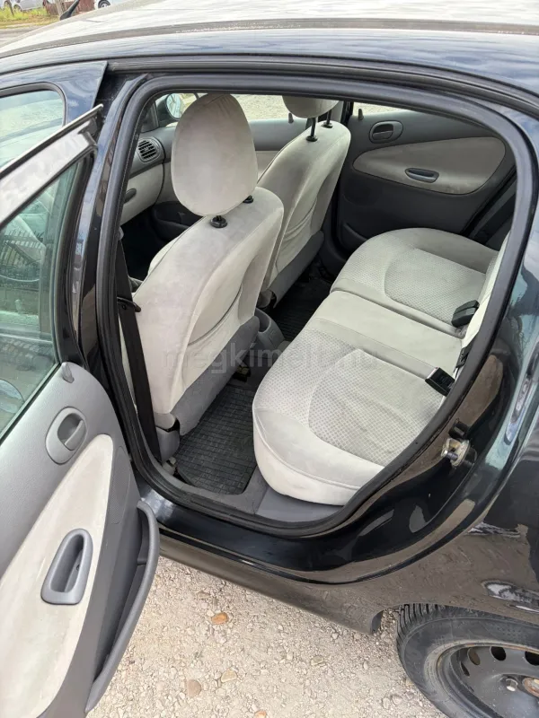 Peugeot 206 2004