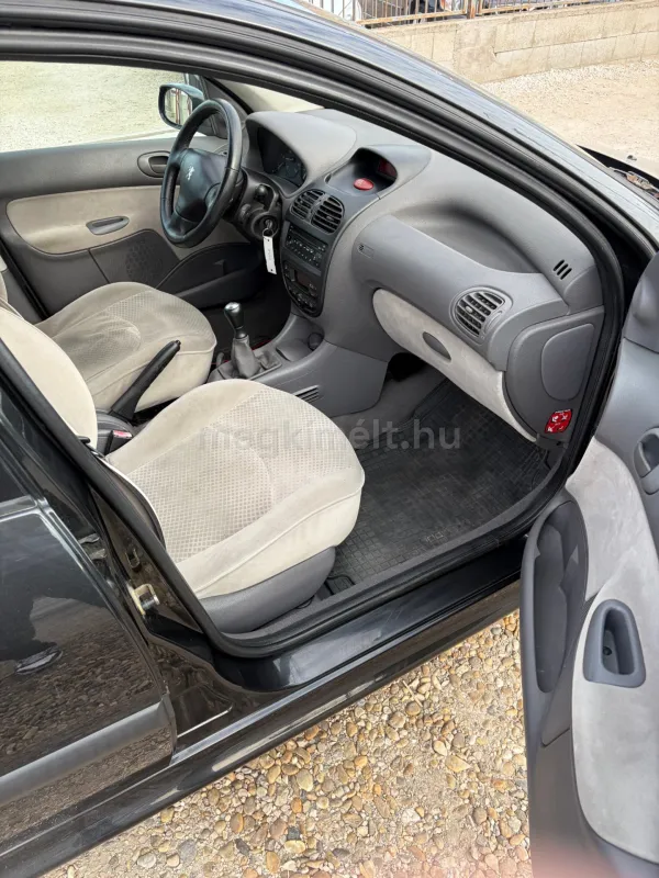 Peugeot 206 2004