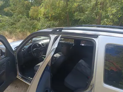 Jeep Cherokee 2001 (miniatűr)