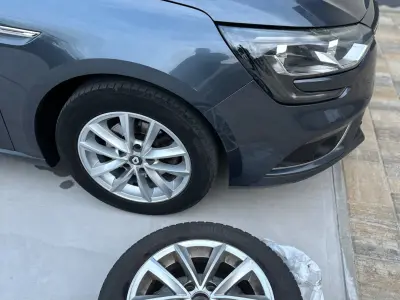 Renault Megane 2018 (miniatűr)