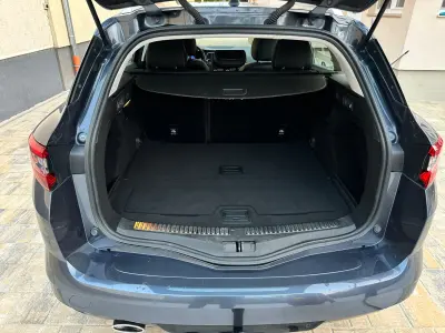 Renault Megane 2018 (miniatűr)