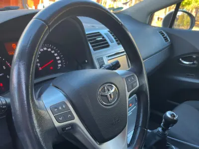 Toyota Avensis 2012 (miniatűr)
