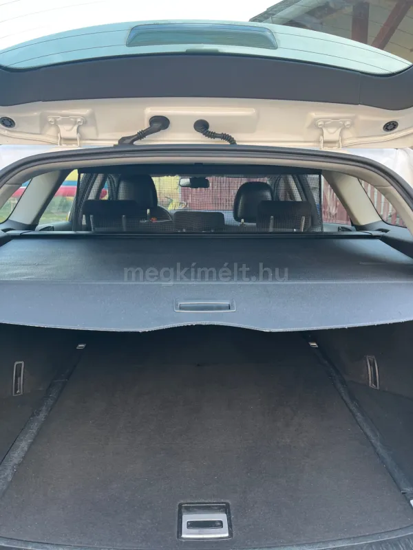 Toyota Avensis 2012
