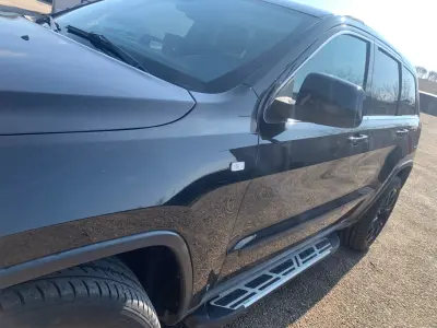 Jeep Grand Cherokee 2011 (miniatűr)