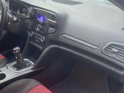 Renault Megane 2017 (miniatűr)