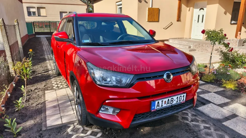 Ssangyong Tivoli 2015