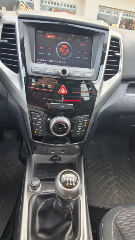 Ssangyong Tivoli 2015